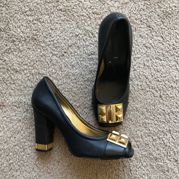 bcbg shoes